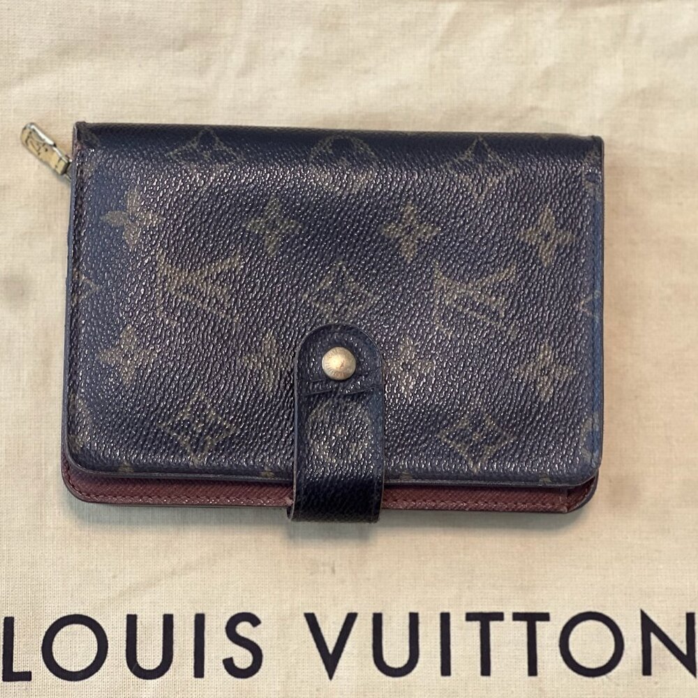Louis Vuitton Monogram Porte Papier Zippe Wallet